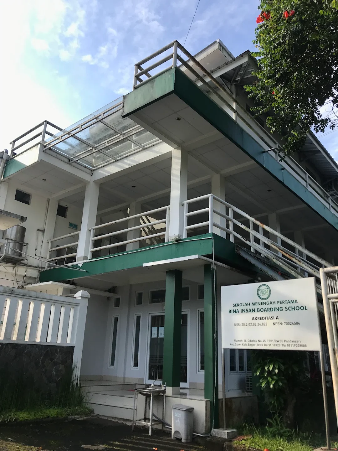 SMP Bina Insan Boarding School