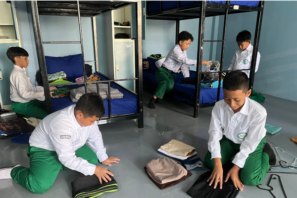 SPECTRA 40 DAYS - SMP Bina Insan Boarding School