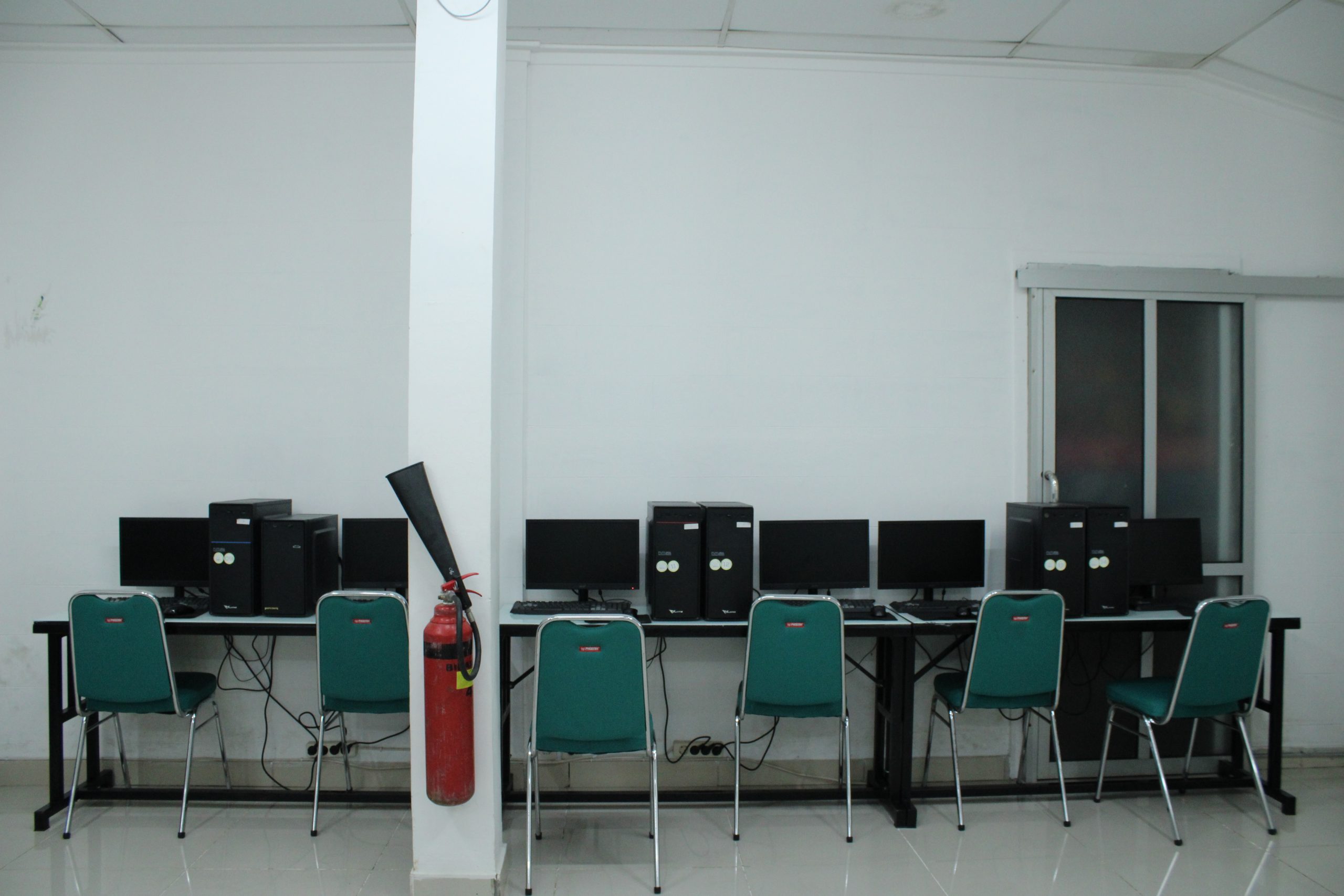 Lab Komputer - SMP Bina Insan Boarding School