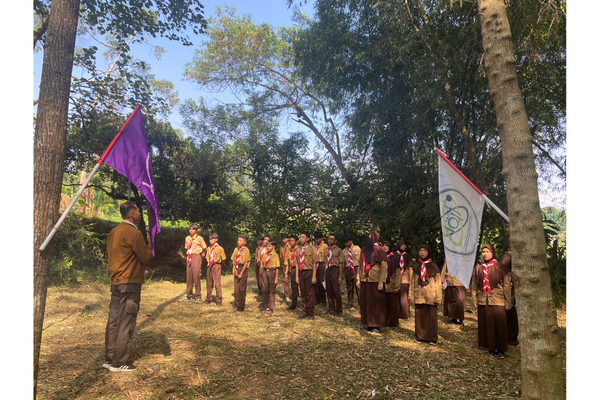 Pembinaan Kepemimpinan dan Organisasi - SMP Bina Insan Boarding School