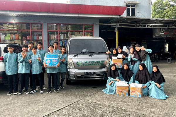 Social Service Project - SMP Bina Insan Boarding School