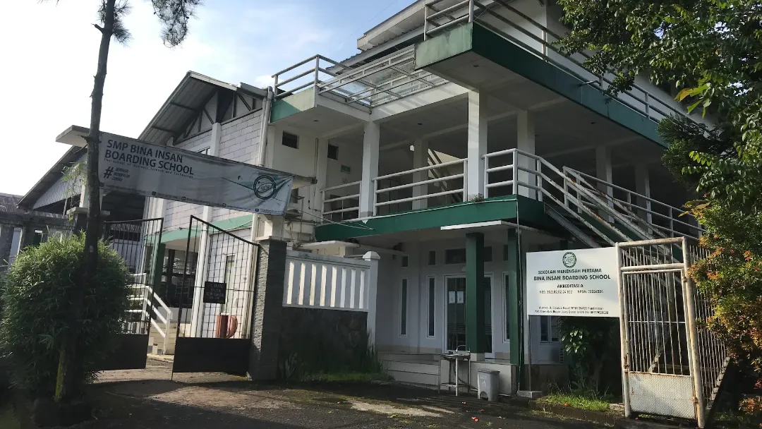 SMP Bina Insan Boarding School